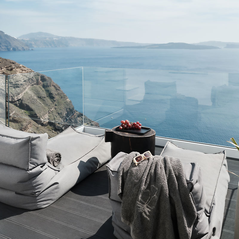 Deluxe Suite with outdoor hot tub