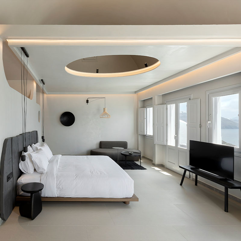 Master Suite with outdoor plunge pool