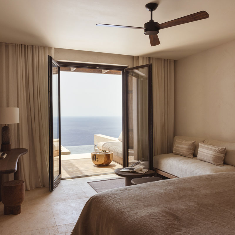 Executive Cave Suite - Outdoor Pvt Pool