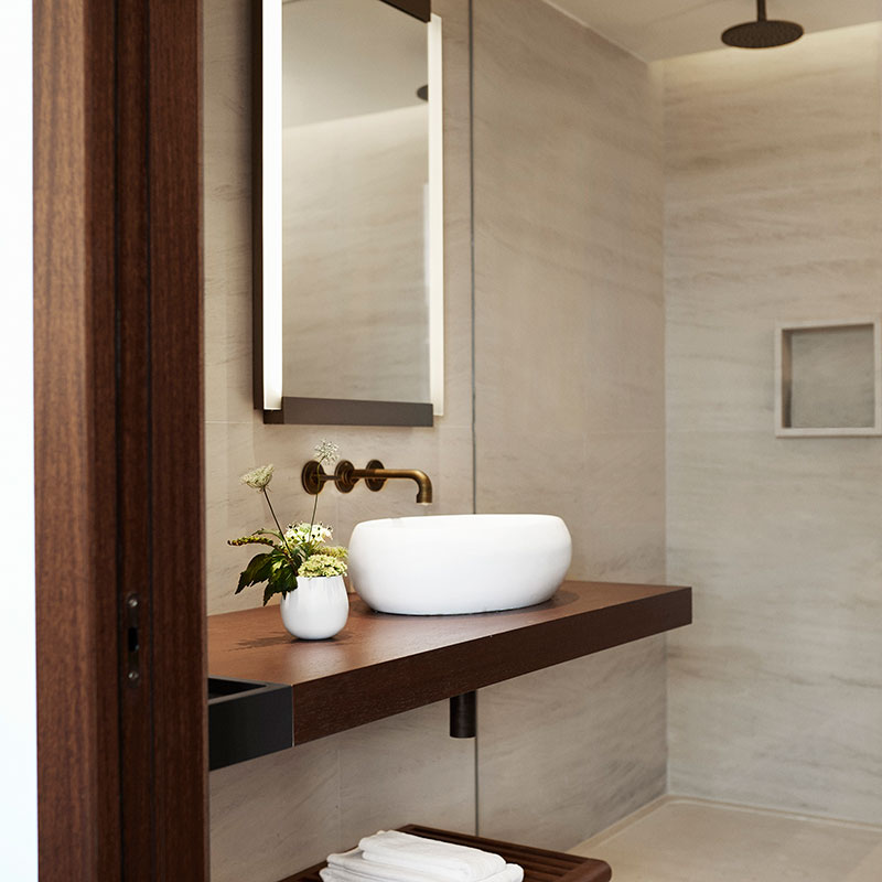 Premium Twin Skyline Room