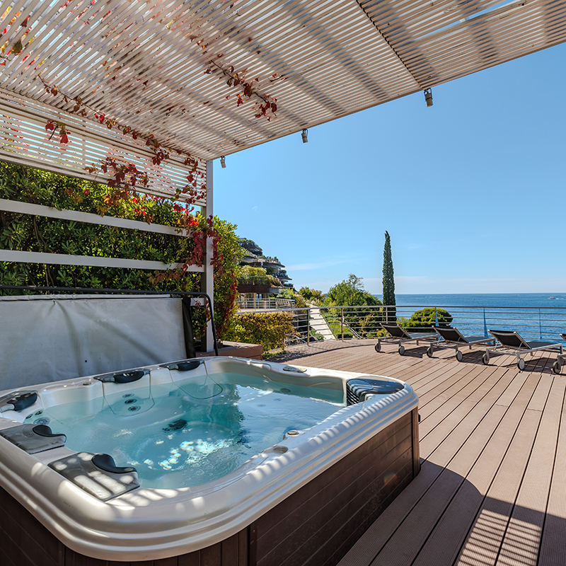 Two-bedroom Penthouse Sea View
