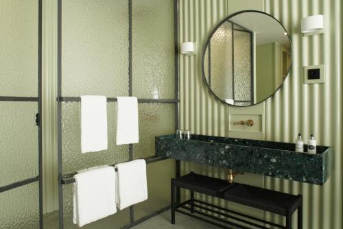 Family Deluxe Double or Twin Room