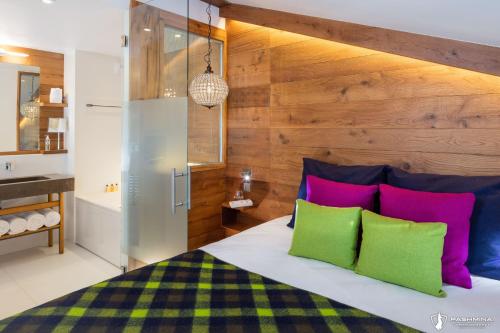 Two-Bedroom Deluxe Suite - Cozy Home