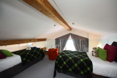 Two-Bedroom Deluxe Suite - Cozy Home