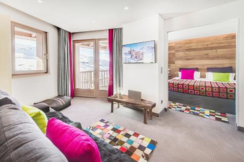 Deluxe Triple Room (3 Adults) 