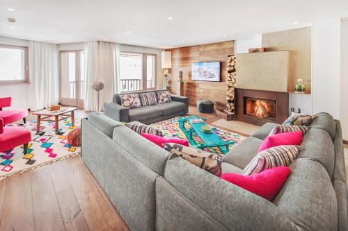 Four-Bedroom Deluxe Suite - Cozy Home