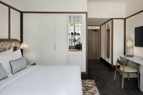 Modern King Room