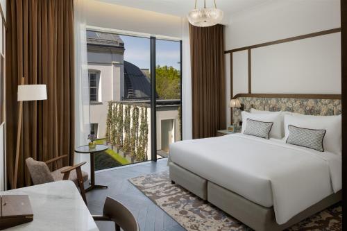 Modern King Room
