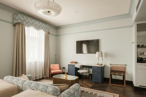 Heritage Junior Twin Suite