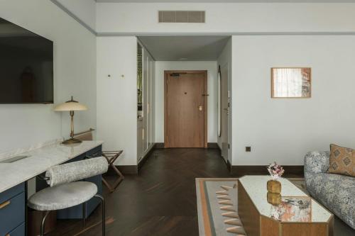 Heritage Junior Twin Suite