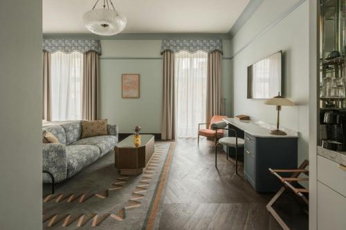 Heritage Junior Twin Suite