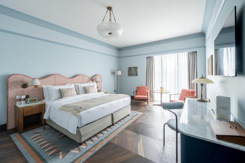 Heritage Grand King Room