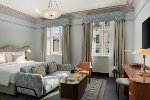 Heritage Grand King Room
