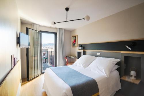 Standard Double Room with Pool View