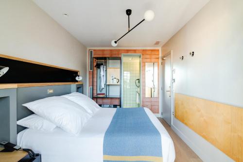 Standard Double Room with Pool View