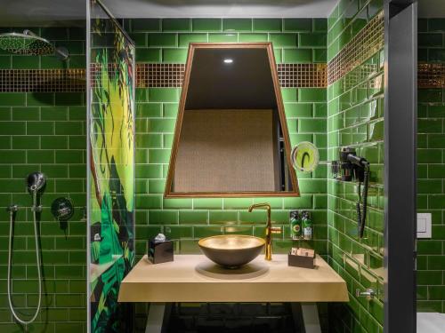 Deluxe King Room with Private Sauna and Panoramic View