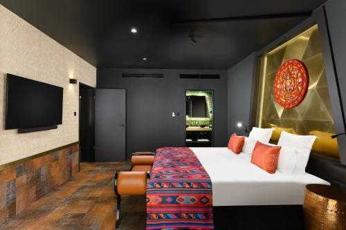 Junior King Suite with Separate Living Room and Pool View