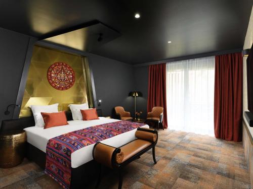 Maya Suite with One King Bed, Two Single Beds, Terrace and Pool View