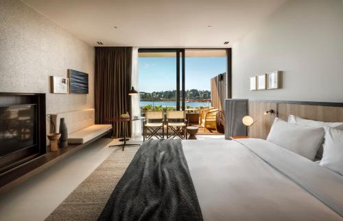 Premium Double Room with Sea View