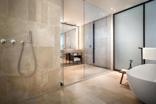 Suite - Sunset Signature