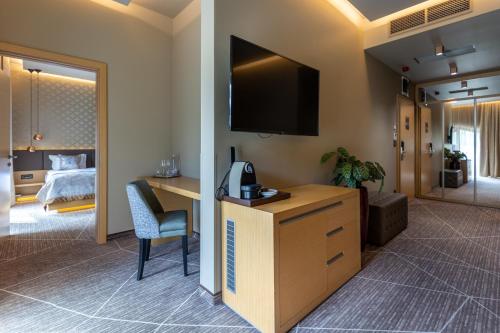 Superior Family Room