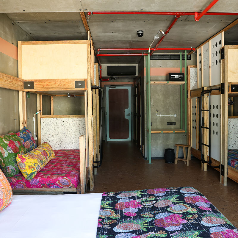 Mega Room