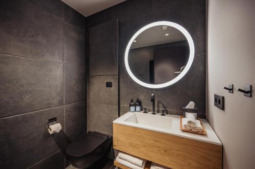 Highland Base Suite