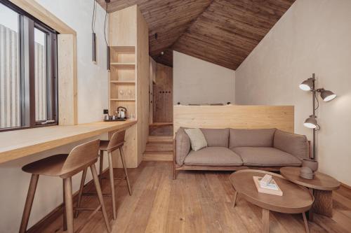 Highland Base Lodge