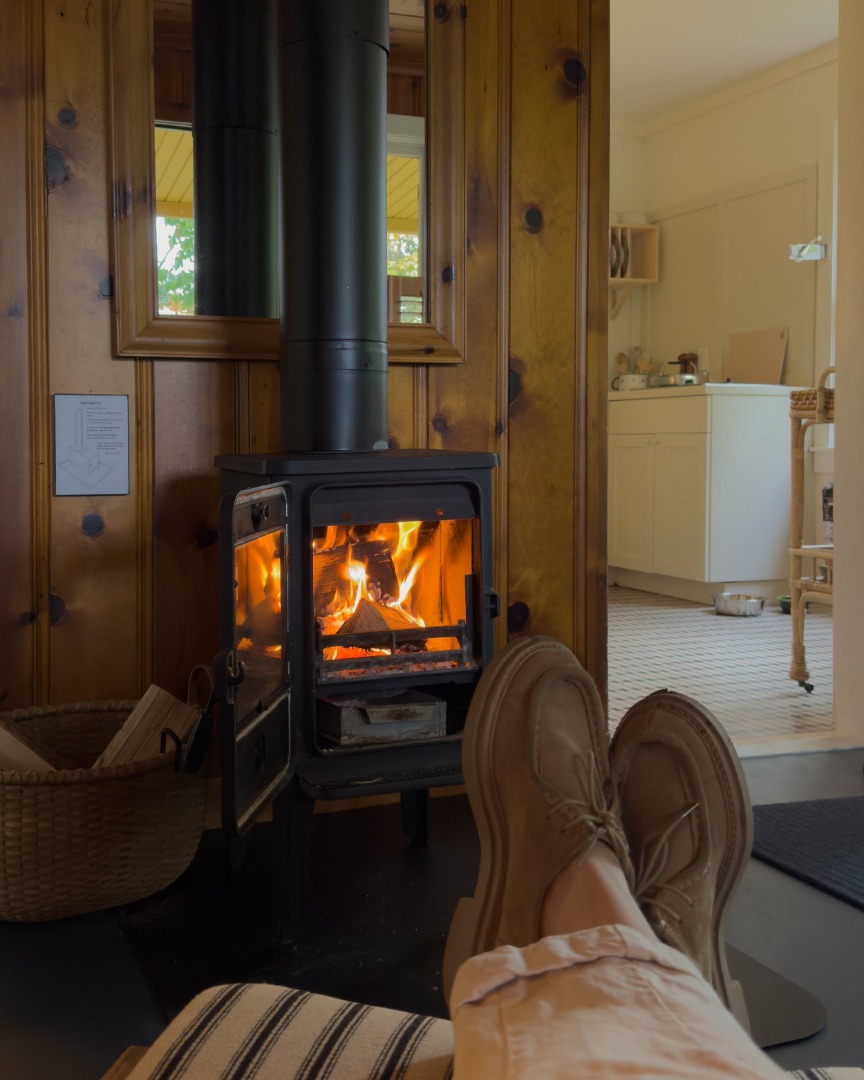 2 Bedroom Kitchenette Deluxe w/Fireplace