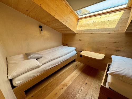 Family Apartment with Balcony