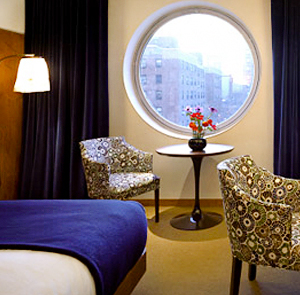 Superior Queen Room (ADA)
