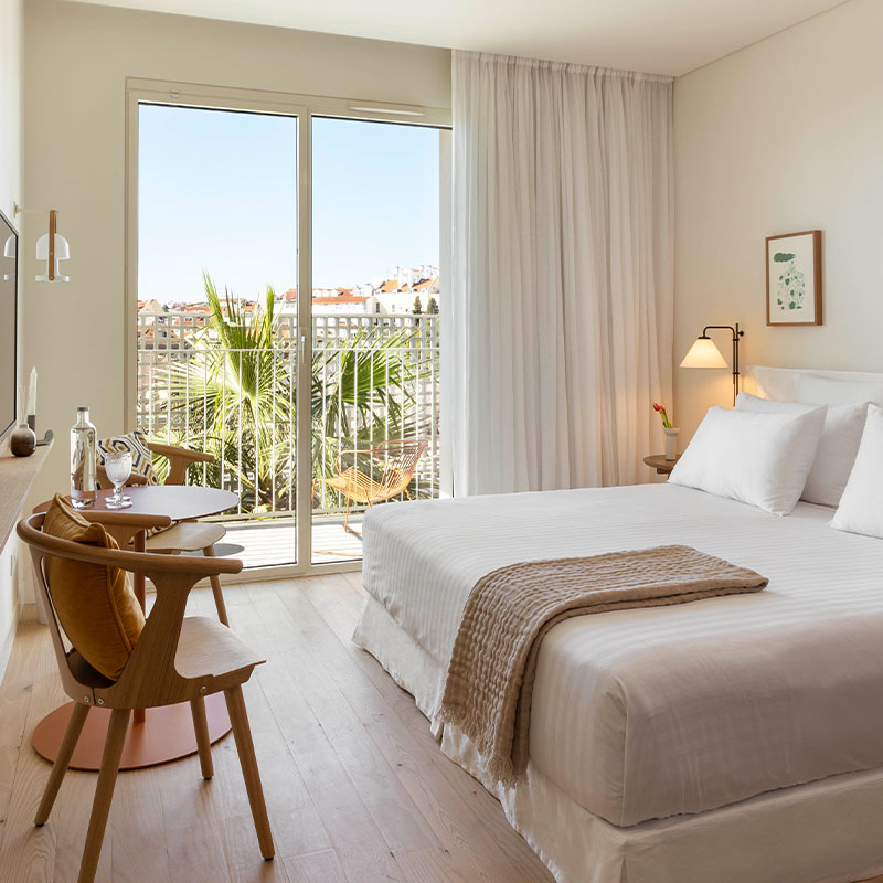 Balcony Room