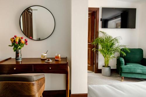 Suite with River View