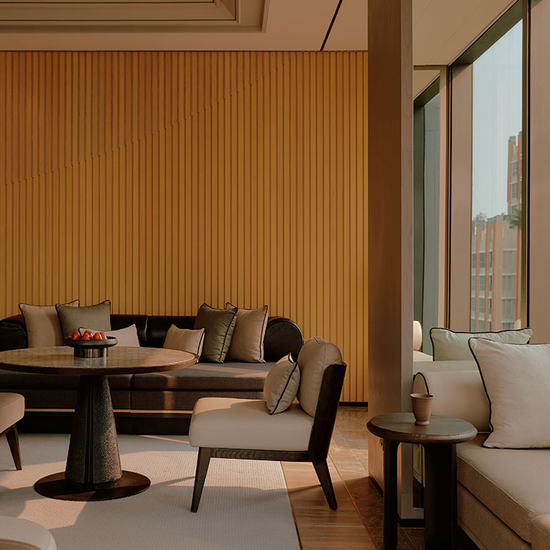 Corner Suite