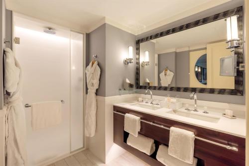 Junior Suite Cruise Liner