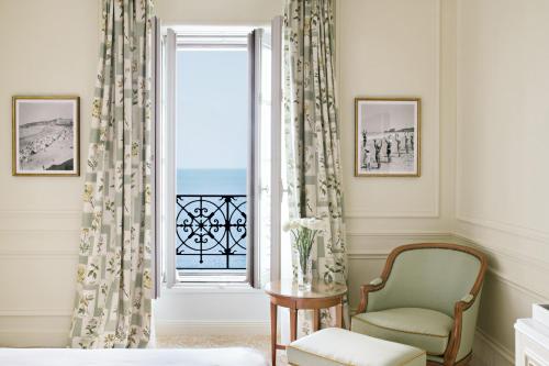 Deluxe Classic Twin Room with Ocean View
