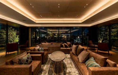 Deluxe Twin Room with Free Lounge Access