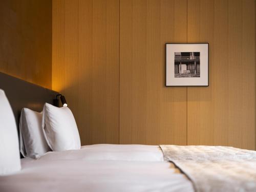Twin Room with Terrace with Free Lounge Access 