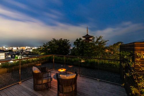 Panoramic Terrace with Free Lounge Access