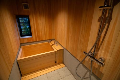 CHIDORI: “Machiya” Two-Story Tatami Bedroom Suite with Hinoki Bath and Courtyard, 70sqm,Non-Smoking