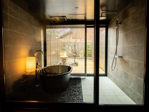 MATSUKAWABISHI: “Machiya” Two-Story Suite with Courtyard and Bath with a View, 65sqm, Non-Smoking