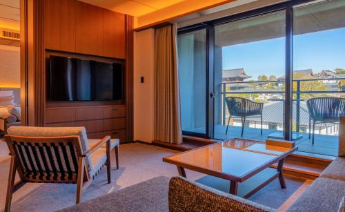 Suite Double with Garden View