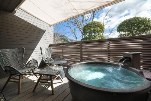 Deluxe Twin Room with private hot spring