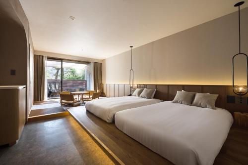 Deluxe Onsen Twin & Tatami with Japanese Style Bed