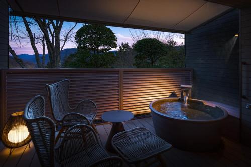 Deluxe Onsen Twin & Tatami with Japanese Style Bed