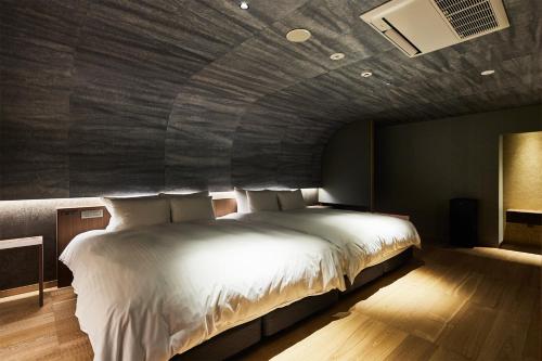 King Suite with Ocean View