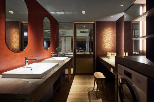 King Suite with Ocean View