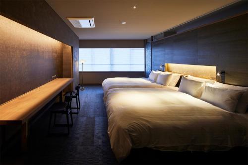 Queen Suite