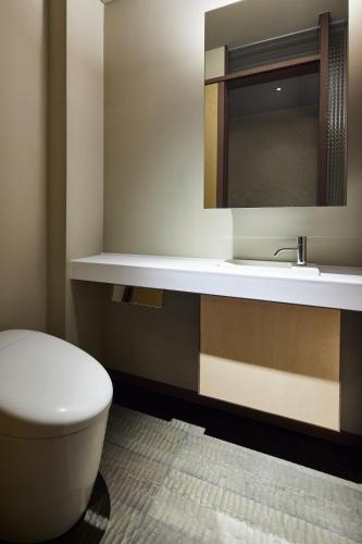 Queen Suite