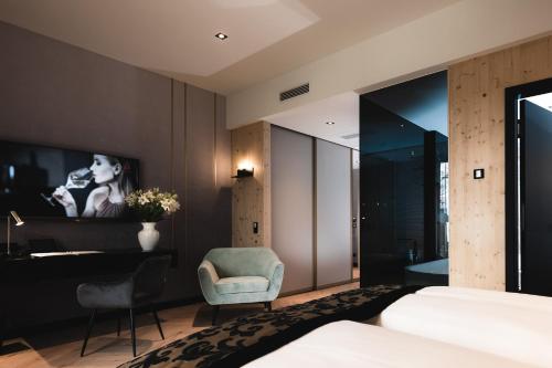 Junior Suite with Garden View